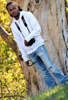 Senior Portrait. Fairmont Heights High School, Capitol Heights MD. Lawanda King Photography