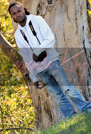 Senior Portrait. Fairmont Heights High School, Capitol Heights MD. Lawanda King Photography