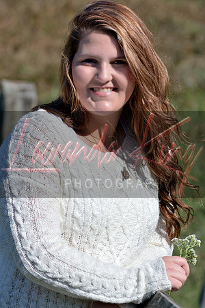 Outdoor high school senior outdoor session at park in Charles County MD