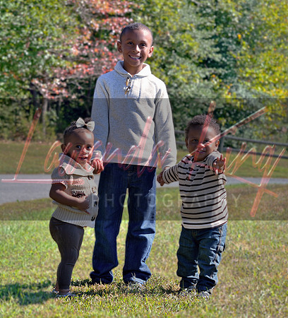 Children outdoor portrait session in White Plains, MD